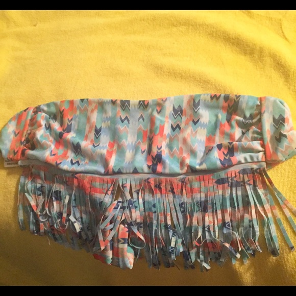 L Space fringe reversible bandeau top - Picture 4 of 8